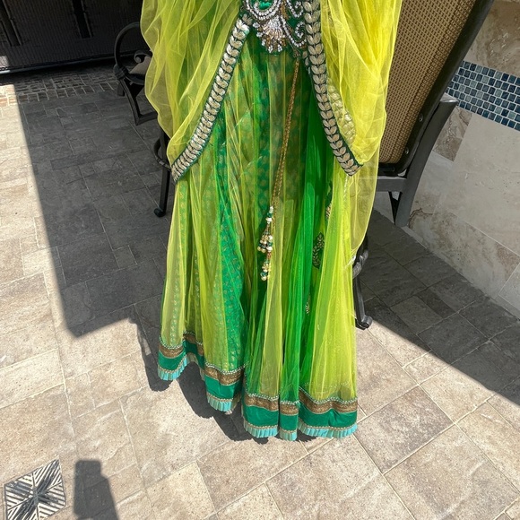 Beautiful custom costume - Picture 7 of 9